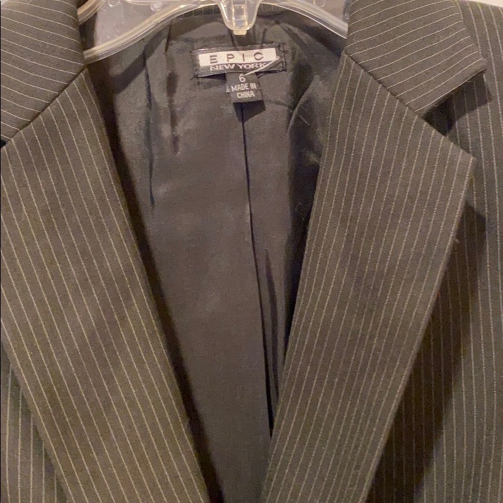 Blazer - Picture 2 of 3